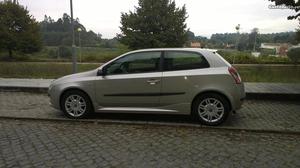 Fiat Stilo  sport 16v Julho/02 - à venda - Ligeiros