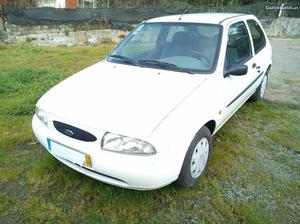 Ford Fiesta 1.8d Van jeitosa Outubro/98 - à venda -