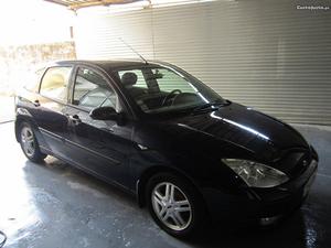 Ford Focus 1.8Tdci Agosto/02 - à venda - Ligeiros