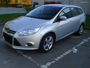 Ford Focus sw 1.6 tdci 105cv Fevereiro/14 - à venda -