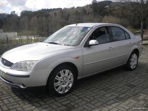 Ford Mondeo c.v Março/03 - à venda - Ligeiros
