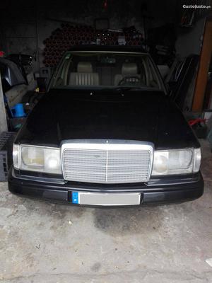 Mercedes-Benz E 200 w124 Novembro/90 - à venda - Ligeiros