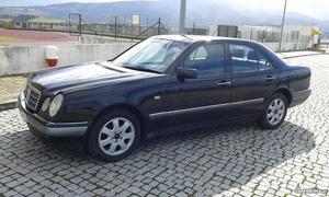 Mercedes-Benz E 220 CDI 143 cv Nacional Janeiro/99 - à