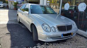 Mercedes-Benz E 270 Avangarde Julho/03 - à venda - Ligeiros