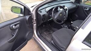 Opel Corsa ou troco por 4x4 Junho/03 - à venda - Ligeiros