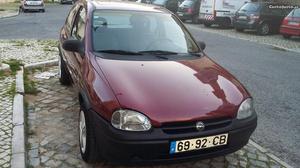 Opel Corsa v impecável Maio/94 - à venda - Ligeiros