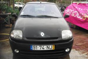 Renault Clio 1.6coupe Maio/00 - à venda - Ligeiros