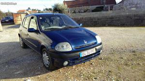 Renault Clio  dti 5 lugares Março/00 - à venda -