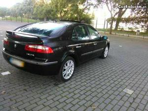 Renault Laguna Privilege Abril/02 - à venda - Ligeiros