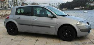 Renault Mégane 1.5 DCI Setembro/03 - à venda - Ligeiros