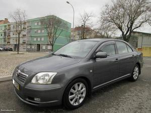 Toyota Avensis SEDAN cv SOL Março/05 - à venda -