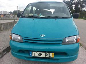 Toyota HiAce 9 lugares Dezembro/98 - à venda - Ligeiros