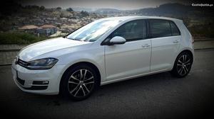 VW Golf 1.6TDI Bluemotion Junho/14 - à venda - Ligeiros