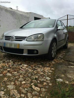 VW Golf V 1.9 tdi 105cv Abril/04 - à venda - Ligeiros