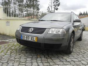 VW Passat Passat Variant Novembro/01 - à venda - Ligeiros