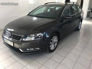 VW Passat SW 1.6 TDI Dezembro/12 - à venda - Ligeiros