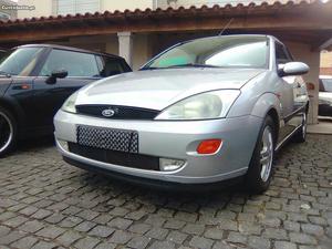 Ford Focus 1.8 tdci Maio/00 - à venda - Ligeiros