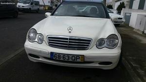 Mercedes-Benz C 200 cdi Outubro/00 - à venda - Ligeiros