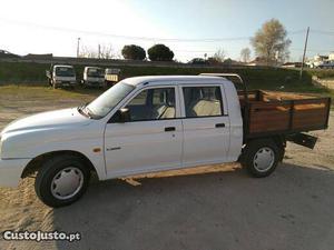 Mitsubishi L200 cabine dupla Agosto/01 - à venda - Pick-up/