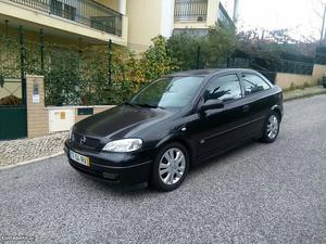 Opel Astra 1.4 sport Abril/01 - à venda - Ligeiros