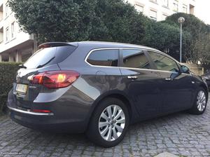 Opel Astra 1.7 CDTI Selection Outubro/13 - à venda -