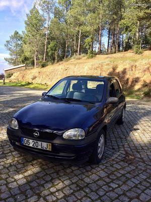 Opel Corsa cc 16 v Junho/98 - à venda - Ligeiros