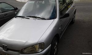 Peugeot 106 GREN 1.0 Dezembro/99 - à venda - Ligeiros