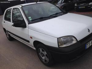 Renault Clio 1.2 Maio/96 - à venda - Ligeiros Passageiros,