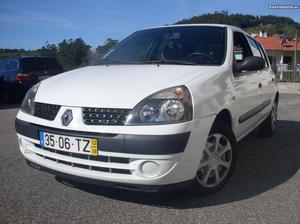 Renault Clio 1.5 Dci 5 lugares Agosto/02 - à venda -