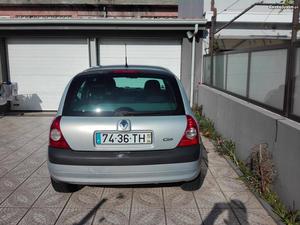 Renault Clio 1.5 dci Abril/02 - à venda - Ligeiros