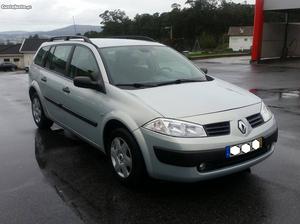 Renault Mégane 1.5 DCi Authentique Junho/04 - à venda -