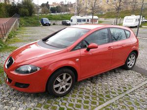 Seat Leon 2.0 TDI Stylance Março/06 - à venda - Ligeiros