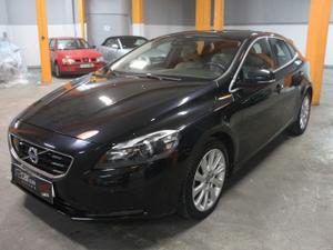 Volvo V D2 SUMMUM (115CV 5P)