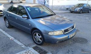 Audi A4 1.8 Fevereiro/99 - à venda - Ligeiros Passageiros,