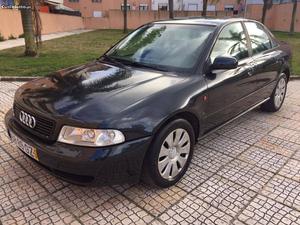 Audi A4 1.8 TURBO GPL Julho/96 - à venda - Ligeiros