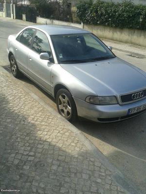 Audi A4 1.9 tdi Fevereiro/97 - à venda - Ligeiros