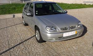 Citroën Saxo Direcção Assistida Janeiro/02 - à venda -