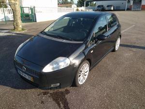 Fiat Grande Punto 1.3 Mjet 90 Cv - 6V Fevereiro/08 - à