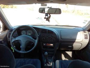 Mitsubishi Lancer 1.3 GLX Março/97 - à venda - Ligeiros