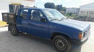 Nissan Pick Up Cx. Aberta 5 Lug. Fevereiro/89 - à venda -