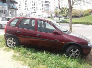 Opel Corsa 1.0 super economico Novembro/99 - à venda -