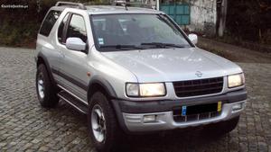 Opel Frontera 4X4 2.2DTI SPORT Novembro/00 - à venda -