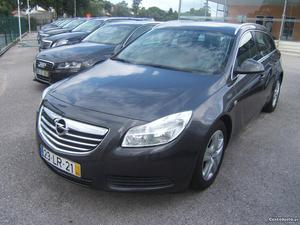 Opel Insignia 2.0 cdti S.T. 130 cv Maio/11 - à venda -