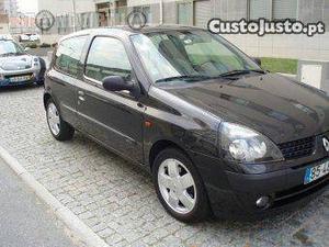 Renault Clio 1.5 DCI Agosto/02 - à venda - Ligeiros