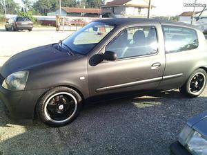 Renault Clio 1.5dci 5lug Agosto/02 - à venda - Ligeiros