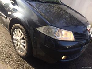 Renault Mégane 1.5dci 105cvs Março/07 - à venda -