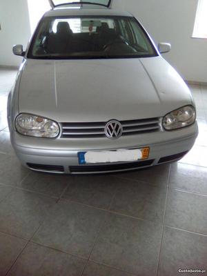 VW Golf 1.4 - 5 Portas c/AC Maio/03 - à venda - Ligeiros