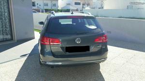 VW Passat 1.6 TDI 110cv Dezembro/14 - à venda - Ligeiros