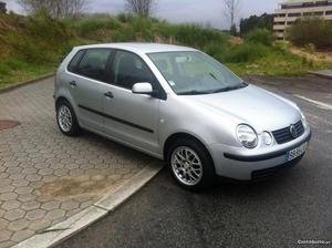 VW Polo 1.2 com 100mil Maio/03 - à venda - Ligeiros