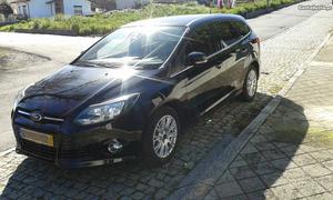 Ford Focus 1.6TDCI TITANIUM Janeiro/14 - à venda - Ligeiros